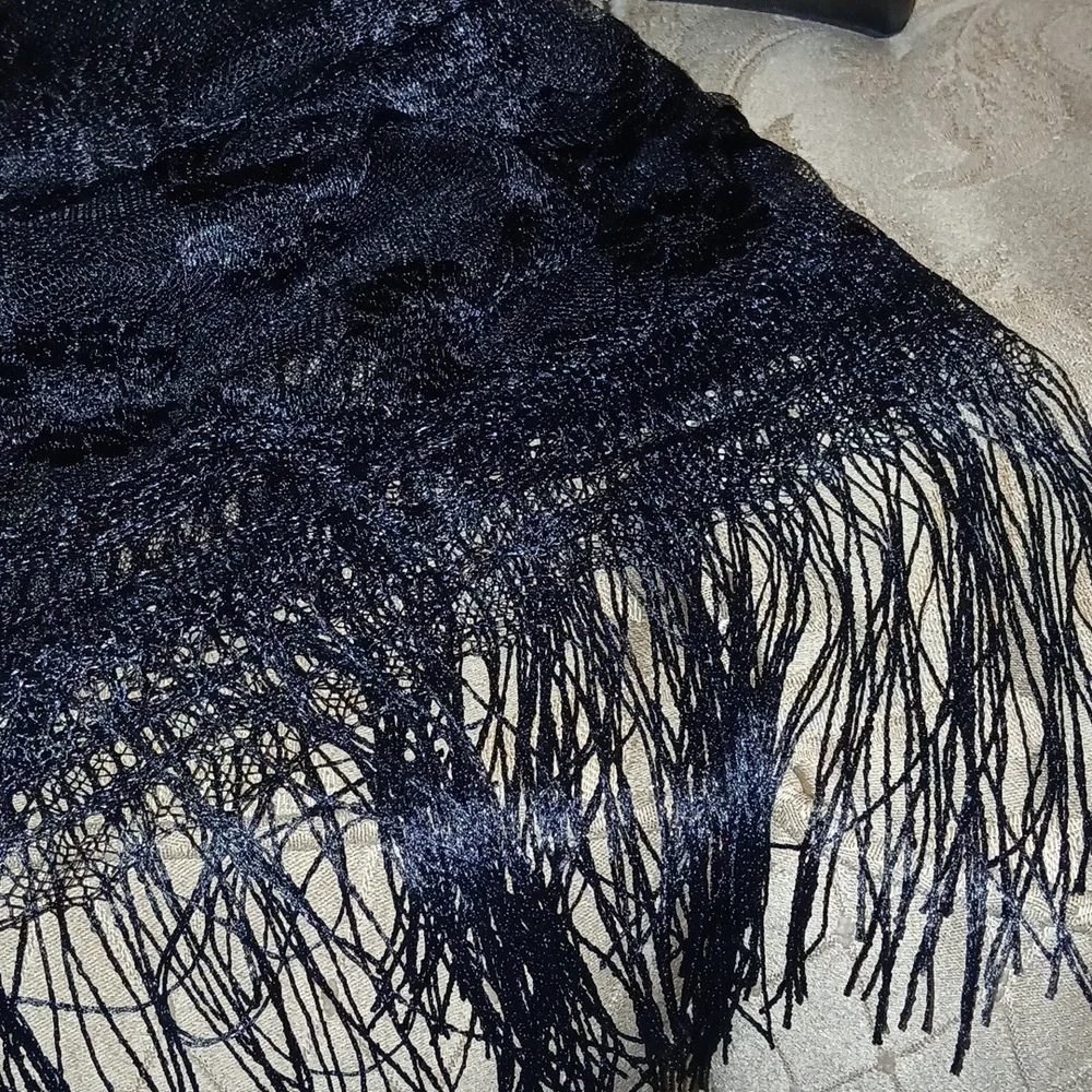 Lace Woman Shawl Black NIP